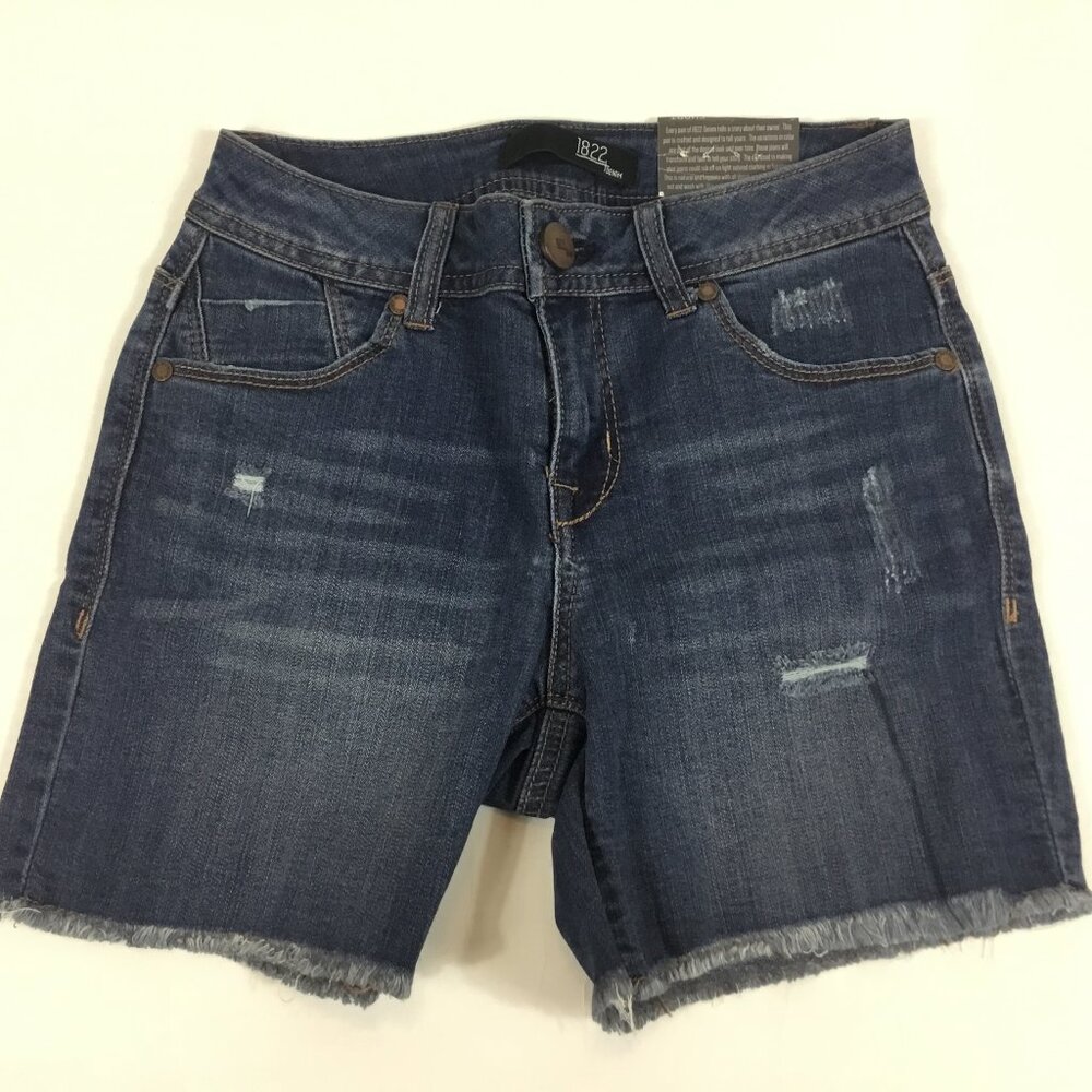 (NWT) 1822 Denim Blu Jean Short